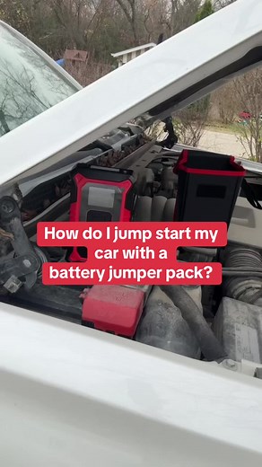 How to Jump Start a Car with GOOLOO A3 Starter