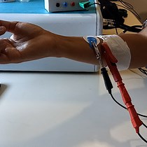 Video: Conformable Wearable Electrodes: From Fabrication to Electrophysiological Assessment