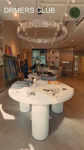 🚨 Drmers Club’s flagship store has officially opened in Gastown! ⁠ ⁠ Merging streetwear with storytelling, Drmers Club’s meaningful designs help people feel connected with clothes that affect mood and confidence.⁠ ⁠ Go welcome them to the neighbourhood! ⁠ ⁠ 📍Drmers Club ⁠ 45 Water St | Gastown