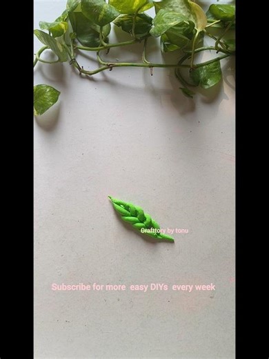 DIY Easy Clay Leaf Making | Beautiful Mini Clay Art | Crafttory by Tonu 🌿