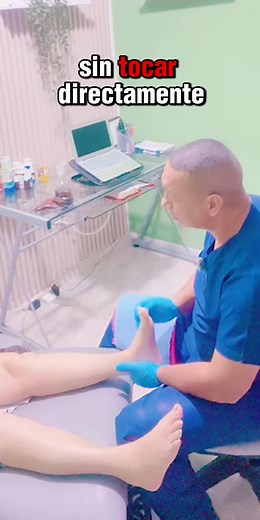 18K views · 219 reactions | “Caída sentada: así la acompañamos” “Esta consultante de 74 años llegó con mucha tensión en la zona del coxis después de una caída. Con reflexología, desintoxicación iónica y medios naturales buscamos más comodidad y descanso en su cuerpo. Si quieres la guía en PDF con estos puntos y recomendaciones, comenta PDF o escríbeme al WhatsApp 3188500722.  | Flowers E. Cortes | Facebook