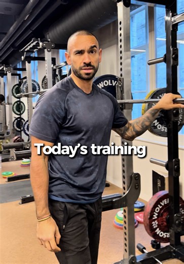 Boxing Day training 💪🏽🎅🏽🎄 Flowing, head over foot, rotational, bilateral, coiling core, unilateral, Ipsilateral, contralateral. It's all a language! Let's learn to speak my kind of language & let's increase that vocabulary! Invest in yourself & let's learn the language. I'm here to teach you! DM me & let's get started Move well, be athletic & be strong #fyp #training #foryou #strength #movement