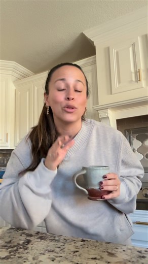 Flu season is among us, friends! My daughter had it last week and star anise tea saved me!! Star anise is a powerful medicinal spice traditionally used to support the immune system during cold and flu season. It naturally contains shikimic acid, the same compound used to make the antiviral medication, Tamiflu 🤯. When brewed into a tea, star anise has antiviral, antibacterial, and anti inflammatory properties that may help support the body during the flu and as a preventative measure!! It has be