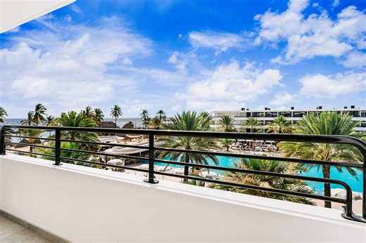 Celebrating Christmas the Mangrove Beach way. #Mangrovebeachresort #Corendon #Hilton #CurioCollectionbyHilton #Curacao | Mangrove Beach Corendon Curacao All-Inclusive Resort, Curio by Hilton