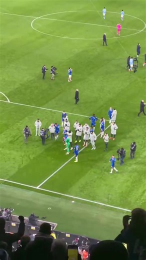 Reece James has really grown and matured into a real leader. Proper touch of class at the end with Calum McFarlane. One of our own 💙 | DREAM Chelsea