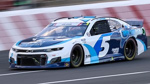 Kyle Larson gives Hendrick record-breaking win at Coca-Cola 600