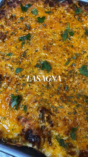 CookedByJess on Instagram: "You might want seconds of this Lasagna😝❤️ Recipe: -Lasagna -Mozarella cheese -Colby jack cheese Beef sauce: -Oil -Ground beef -Pasta sauce -Onions -Minced garlic -Green bell peppers -Oregano leaves -Italian seasoning -Cayenne powder -Chicken bouillon -Tony creole’s seasoning -Onion powder Bèchemal sauce: -Flour -Butter -Heavy cream -Cheedar cheese -Mozarella cheese #yummy #lasagna #homemadefood #cheesy"
