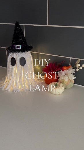 DIY Ghost Mop Head Lamp for Spooky Halloween Decor