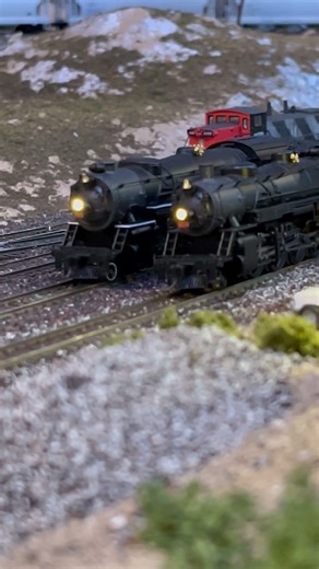 Busy Mainline Steam; CN Rail in N Scale