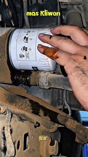 Engine Oil Filter and Transmission Fluid Replacement Process#shorts #automotive #mechanic#satisfying