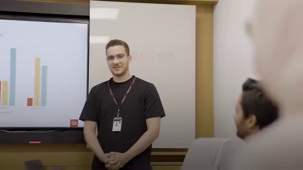 Did you know that our R&D Center in Casablanca 🇲🇦 is our first research facility in Africa? Here, we tackle some of the most interesting technical challenges and we grow at the pace of our ambitious projects, which will help change the world. Find out more and apply today: https://social.ora.cl/6182Xhu3Y | Oracle Careers