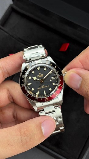 Tudor Black Bay 58 GMT M7939G1A0NRU-0001 Introduced at Watches & Wonders 2024, the Black Bay 58 GMT brings Tudor’s iconic travel watch into the refined 39 mm BB58 case — a perfect balance of heritage proportions and modern engineering. Finished with the distinctive black and burgundy “Coke” bezel and powered by the METAS-certified Manufacture Calibre MT5450-U, delivering precision and durability. ₱250,000 SRP: ₱290,500 | 4,980 USD DM for inquiries. #Tudor #TudorCoke #blackbay #tudorwatch