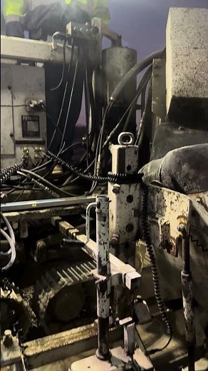 Miller formless pouring curb