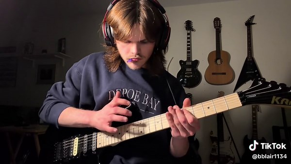 Exploring the Intro of Mean Street by Van Halen