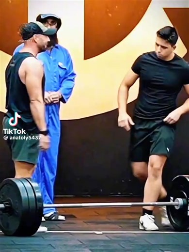 ANATOLY THE CLEANER POWERLIFTING AND SHOCKING BODYBUILDERS💀💀 | Geography Clips