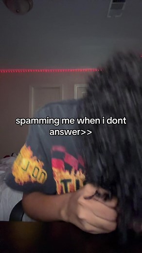 Nothing Makes Me Fold: The Art of Spamming in Chats