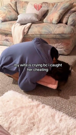 Husband DIVORCES WIFE After Finding Her TINDER 💔