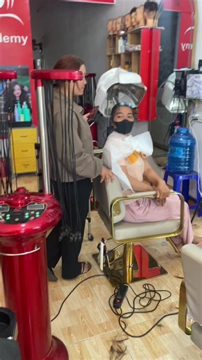 Cú Sốc Đầu Đời Của Cháu 🤣 #xuhuongtiktok #hairstyle