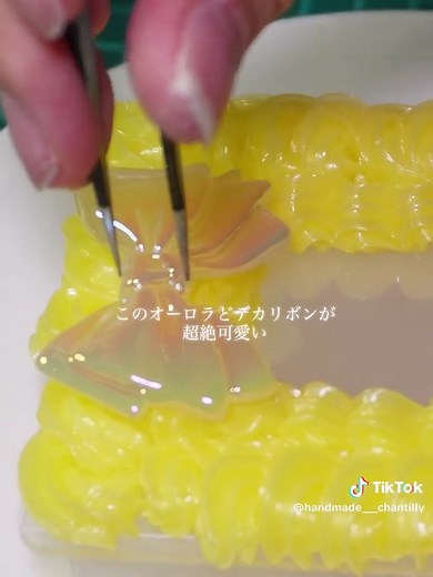 黄色ホイップデコのハンドメイドアイデア