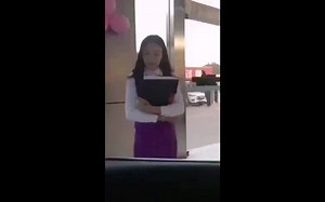 妹子你这车就卖800块，公司会亏本啊