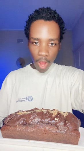 happy birthday stranger 🫠❤️🎉 #birthday #cake #foryou #fypviral #mukbang #eating | SK Khutso Moseamedi
