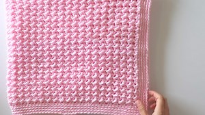 Easy Beginner Crochet Blanket You Should Make