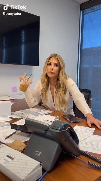 Here’s my PSA this Monday to remind you what’s really important 😂 #officelife #monday #luxuryrealestate #motivation #coffee #tracytutor