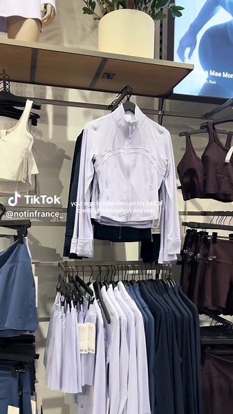 It’s basically a free date #amex #dateideas #girlmath