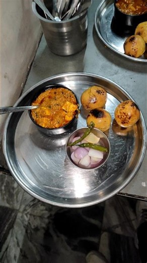 special suran bati....#food #suranbati #restaurant #status #fastfood #viral #viralvideo #music