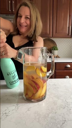Simple Peach Sangria Recipe | Easy Summer Cocktail | White Wine Sangria