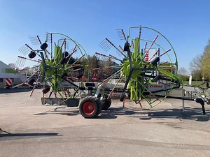 Tag a friend who would love to buy this 4 rotor CLAAS Grass rake ✅CLAAS LINER 4000 HH ✅LED lights ✅Comfort Hyd brakes ✅Communicator II ✅15 meter working width ✅ 3meter transport ✅massive saving compared to new at £55000 vat ✅Delivery & warranty options on request ✅2019. Contact Tim.smith@claas.com or Will Clark 07771 373249 | CLAAS Eastern