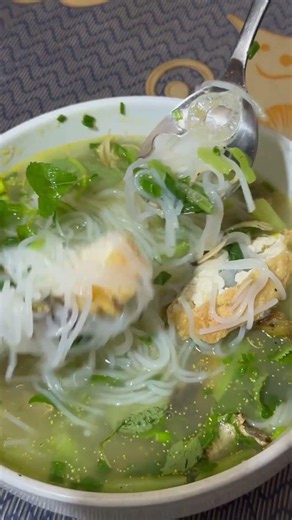 Tilapia soup is a simple and refreshing dish. To make tilapia soup (often made with cabbage or wa...