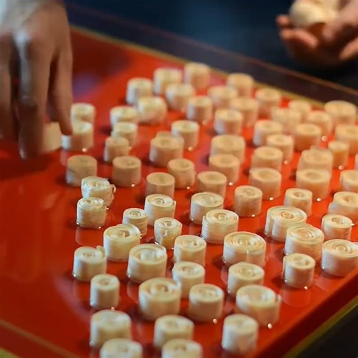 87K views · 153 reactions | DIY Epoxy Resin Table with Wood Shavings | DIY & Crafts | Facebook