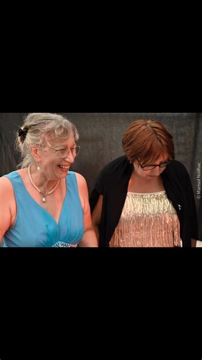 Le temps file…. Deuxième partie : Un dernier pas de danse pour remercier les festivaliers et tous mes followers - Tous droits réservés Restez sur ma page pour suivre mon travail en Corrèze et sur Instagram @marisolnoilhac pour découvrir d’autres facettes de mon travail Chamberet Village Accordéon #Festival2025 #accordeon #correze | Instants Photo Corrèze - Marisol Noilhac