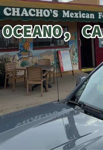 Chachos Mexican Oceano, Ca 🌯 Combo Burrito 🌯 Chili Colorado and chili verde @Tim Mello #foodreview #foryoupage #fyp #viral #trending