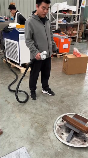 2.4K views | #Laser cleaning machine # Laser rust removal machine # 1500W 2000W 3000W steel plate rust removal machine | glagolev99 | Facebook