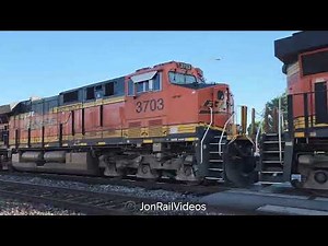 10/28/25 Pre: EB BNSF Z train passes Los Nietos/SFS