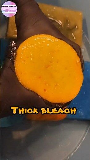 Thick bleach squeezes 🙂‍↕️🧽 Sponge ASMR #shorts #spongesqueezing #squeezecomp