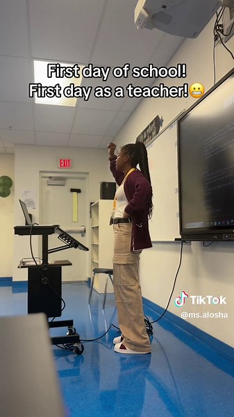 #CapCut First day as the 6th grade computer science teacher! | teacher