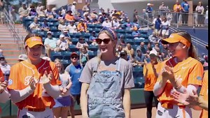 Welcome to the UF Athletic Hall of Fame, Hannah! #GoGators | @hhaannnnyyyy | Florida Gators Softball