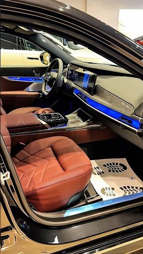 BMW 750e PHEV 2025 Review black