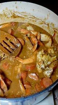 How to make authentic Cajun seafood gumbo! #gumbo