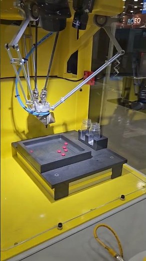 Delta robots at work with unique vision system #automation #manufacturing #robotics #iot #i40