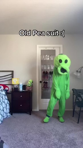 Spot the Shiny Upgrade: Peashooter Costume Comparison