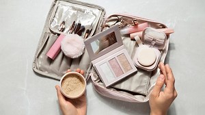 Cleaning Makeup Kit: Here's How You Can Clean Your Makeup Tools And Maintain Skin Health