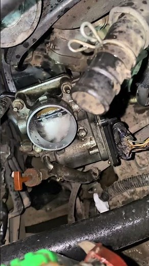 Throttle Body Cleaning Without Removing! #throttlebody #throttlebodycleaning #rxmechanic