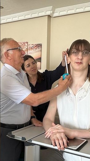 Longest ears on a person (female) 👂 an average size of 9.58 cm (3.77 in) by Rumeysa Gelgi 🇹🇷