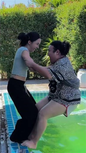 ร้องเพลงไม่ได้ = ตกน้ำสระเขียว จระเข้‼️🐊🐊