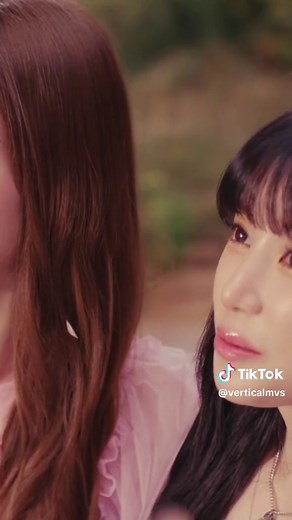 Apink - Love Me More Vertical MV Release