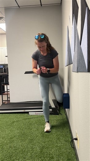 Isometric Wall Clamshell